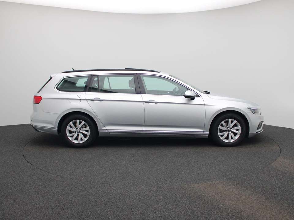 Volkswagen Passat Variant - Imagem 7