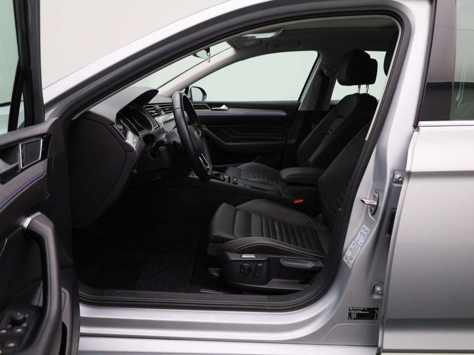 Volkswagen Passat Variant - Imagem 11