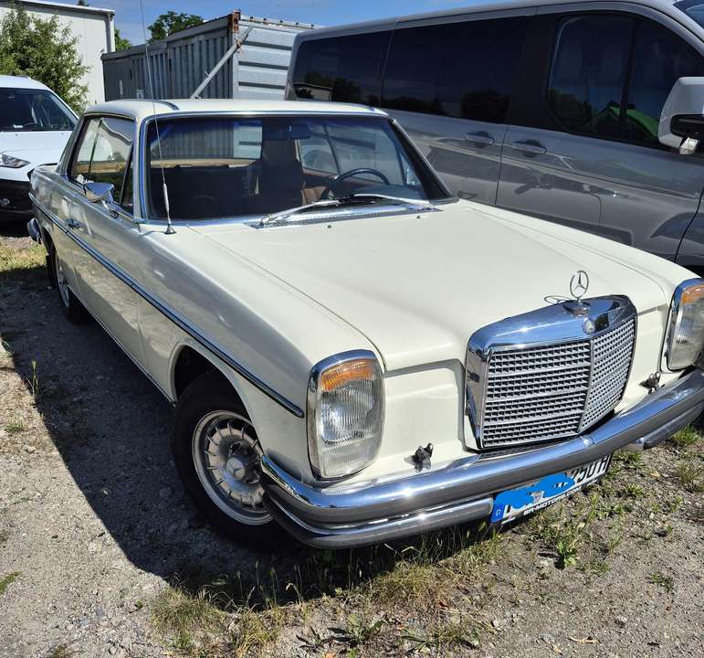Mercedes-Benz 250 - Imagem 1