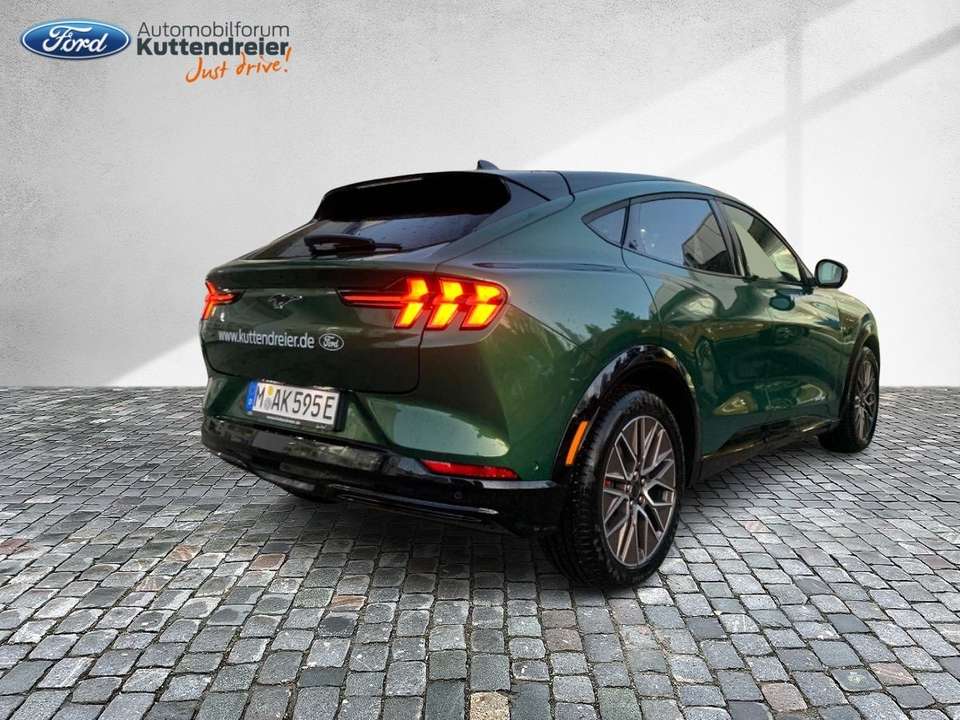 Ford Mustang Mach-E - Imagem 6