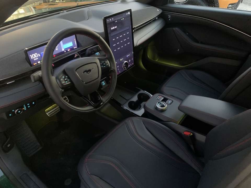 Ford Mustang Mach-E - Imagem 10