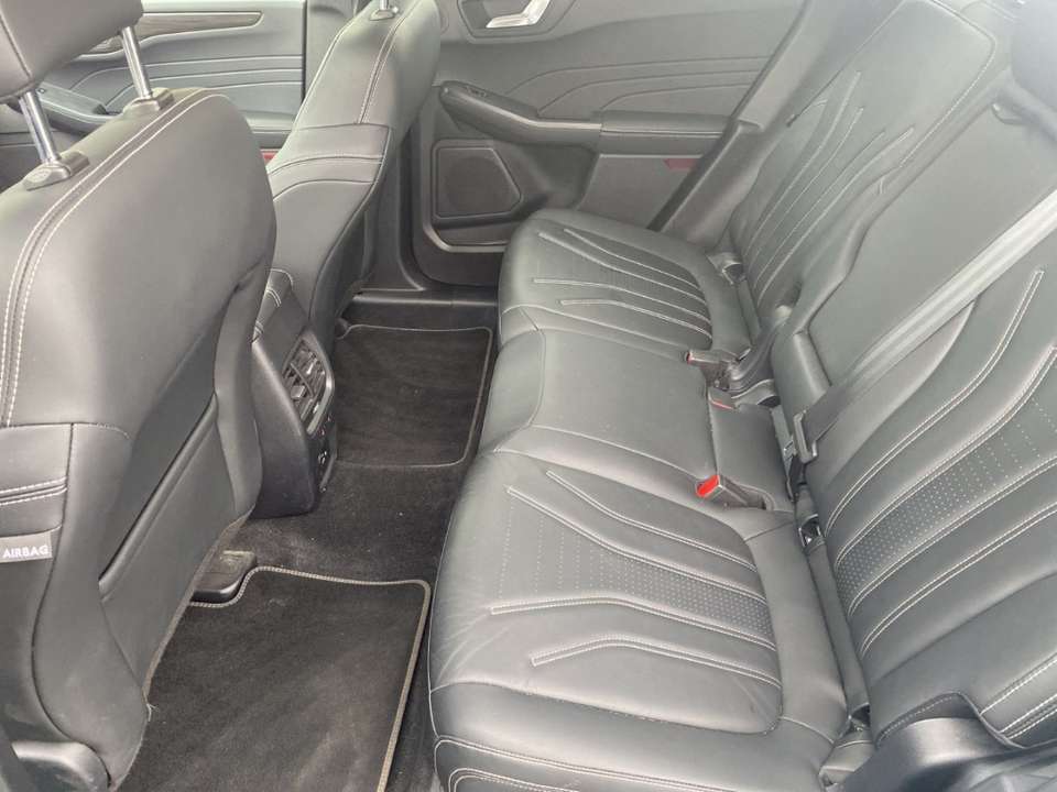 Ford Kuga - Imagem 11