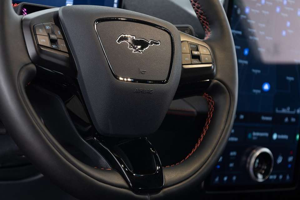 Ford Mustang Mach-E - Imagem 12