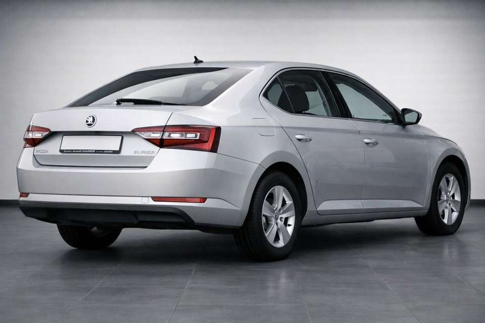Skoda Superb - Imagem 3