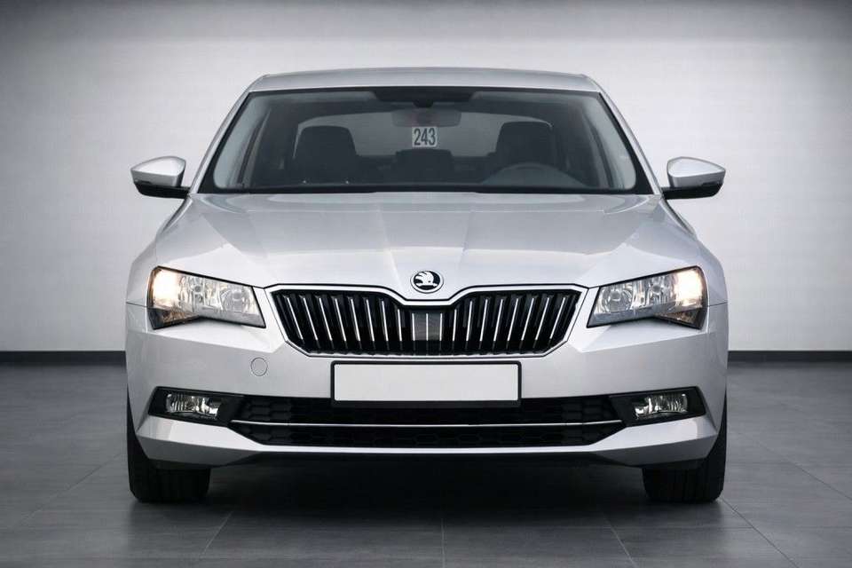 Skoda Superb - Imagem 5