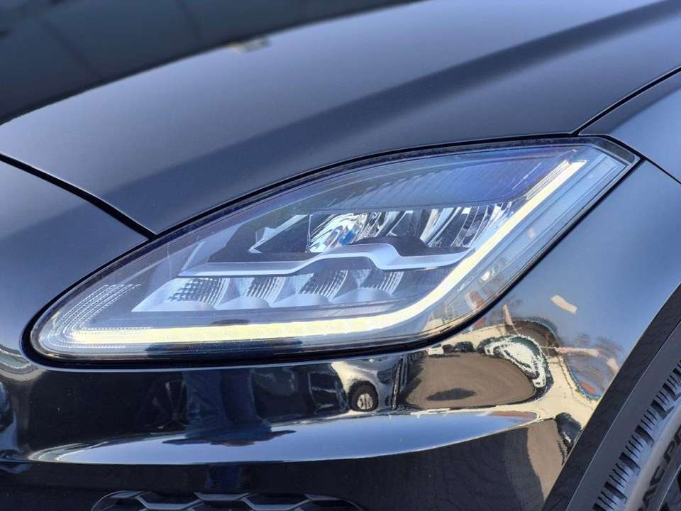 Jaguar E-Pace - Imagem 9