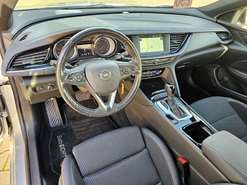 Opel Insignia - Imagem 9