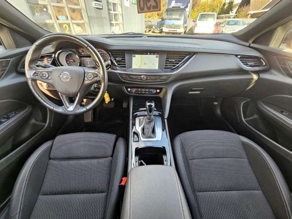 Opel Insignia - Imagem 10