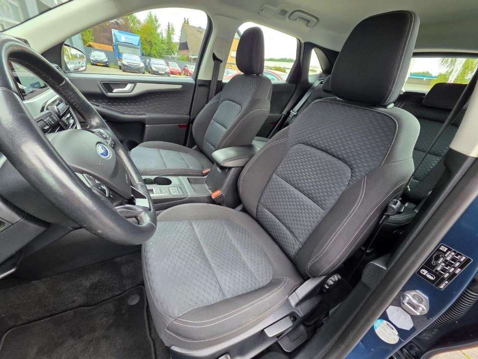 Ford Kuga - Imagem 14