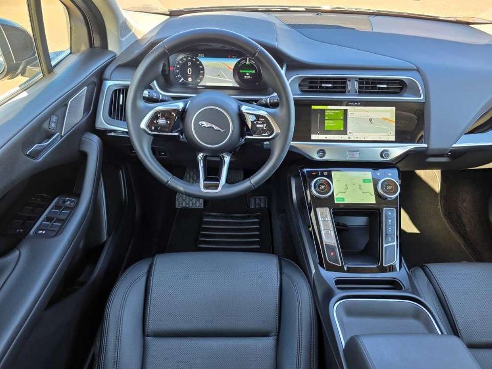 Jaguar I-Pace - Imagem 12