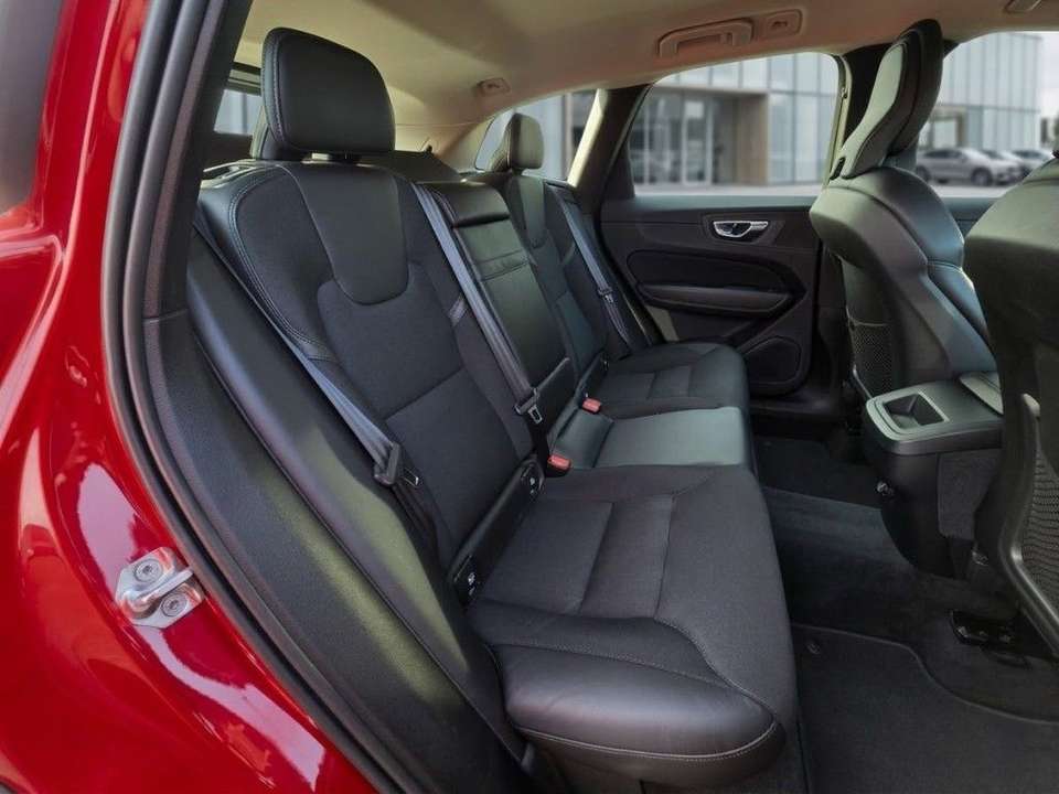 Volvo XC60 - Imagem 12