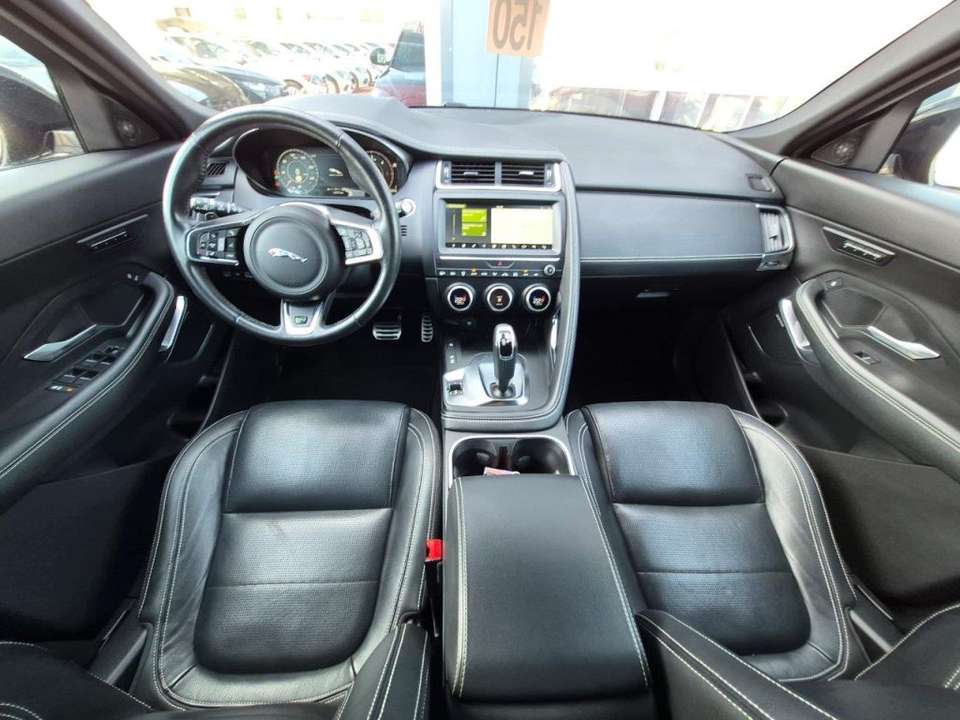 Jaguar E-Pace - Imagem 14