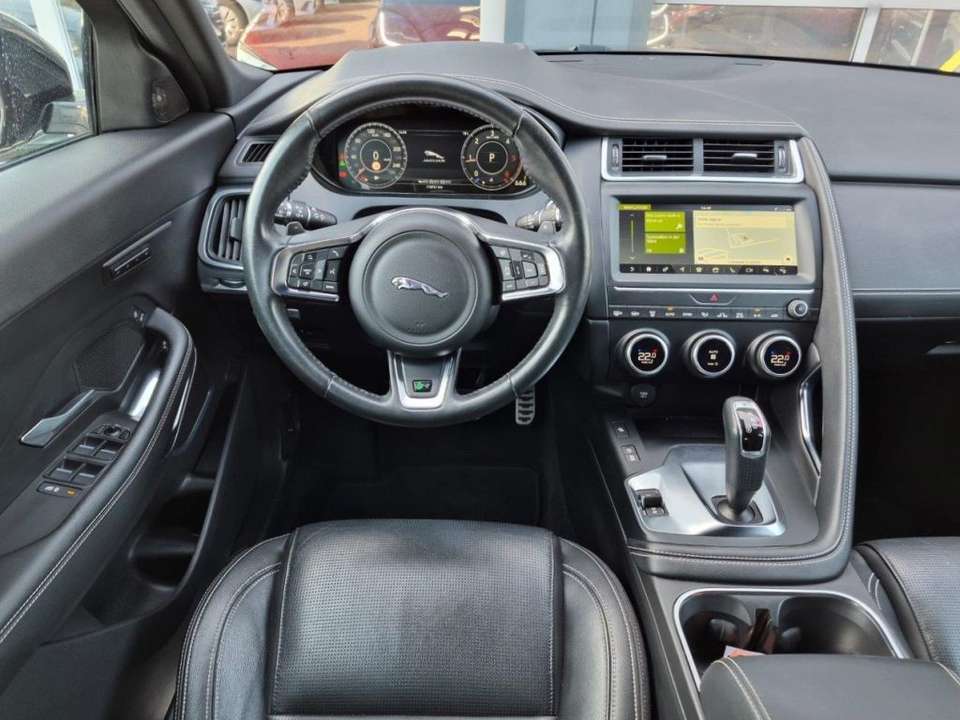 Jaguar E-Pace - Imagem 15