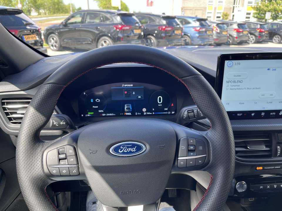 Ford Kuga - Imagem 10
