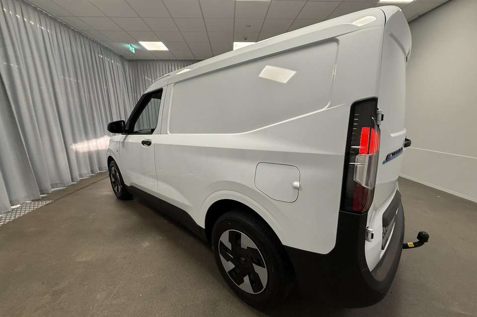 Ford Transit Courier - Imagem 7