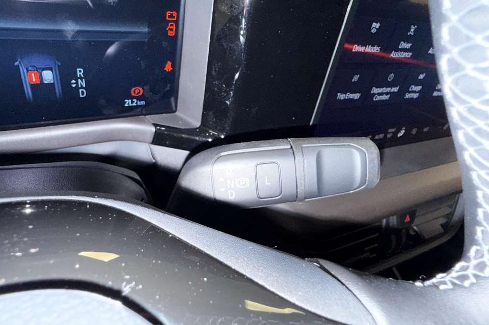 Ford Transit Courier - Imagem 9