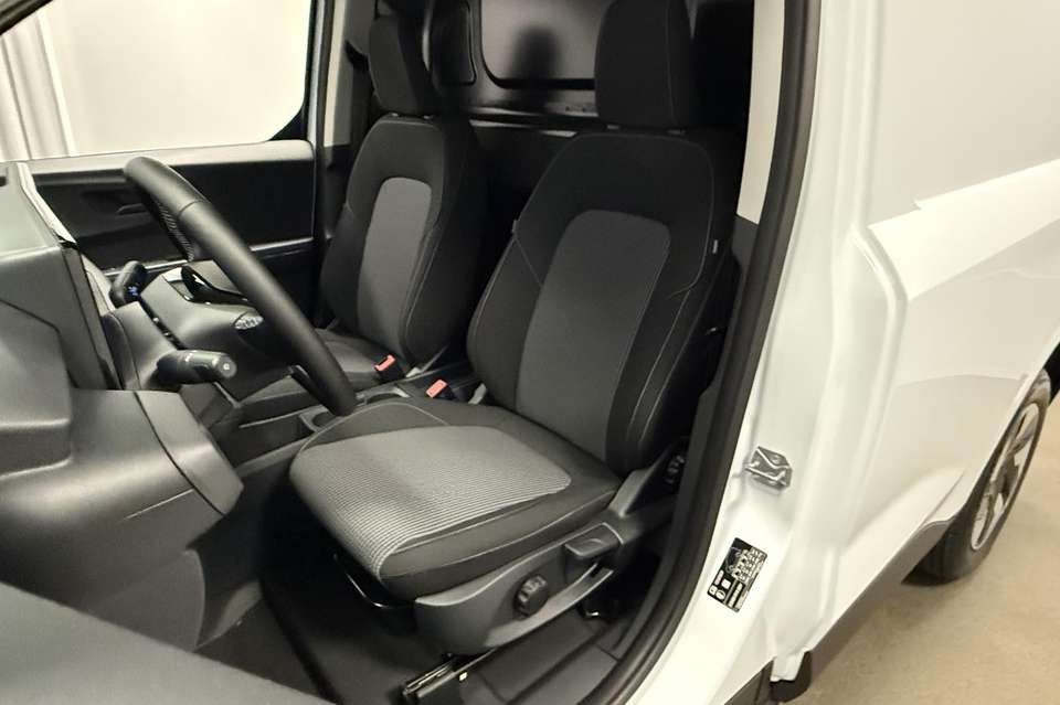 Ford Transit Courier - Imagem 13