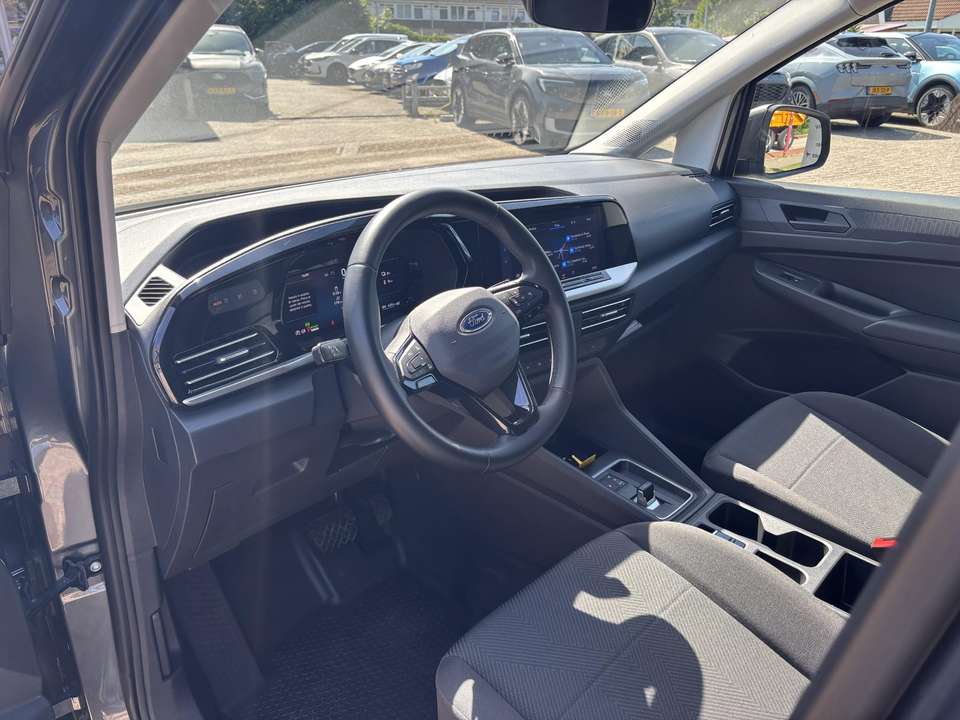 Ford Transit Connect - Imagem 9