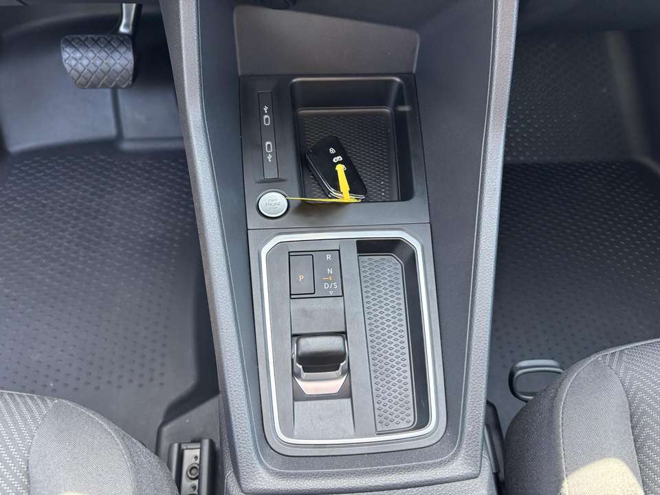 Ford Transit Connect - Imagem 11