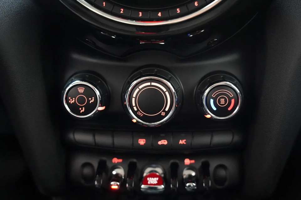 MINI One - Imagem 7