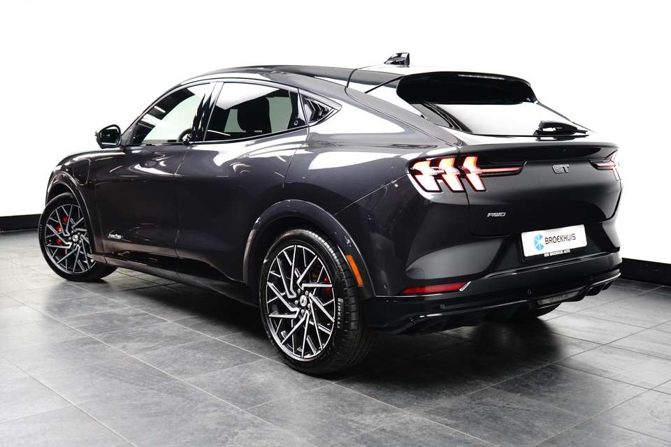 Ford Mustang Mach-E - Imagem 5