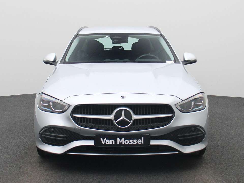 Mercedes-Benz C 200 - Imagem 3