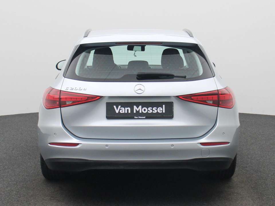 Mercedes-Benz C 200 - Imagem 5