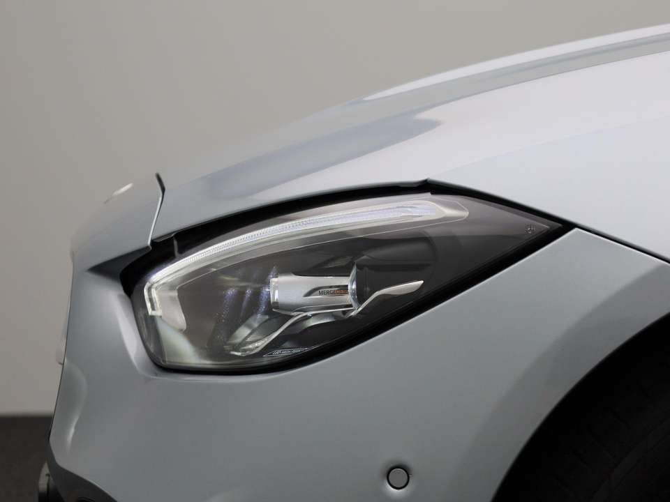 Mercedes-Benz C 200 - Imagem 14
