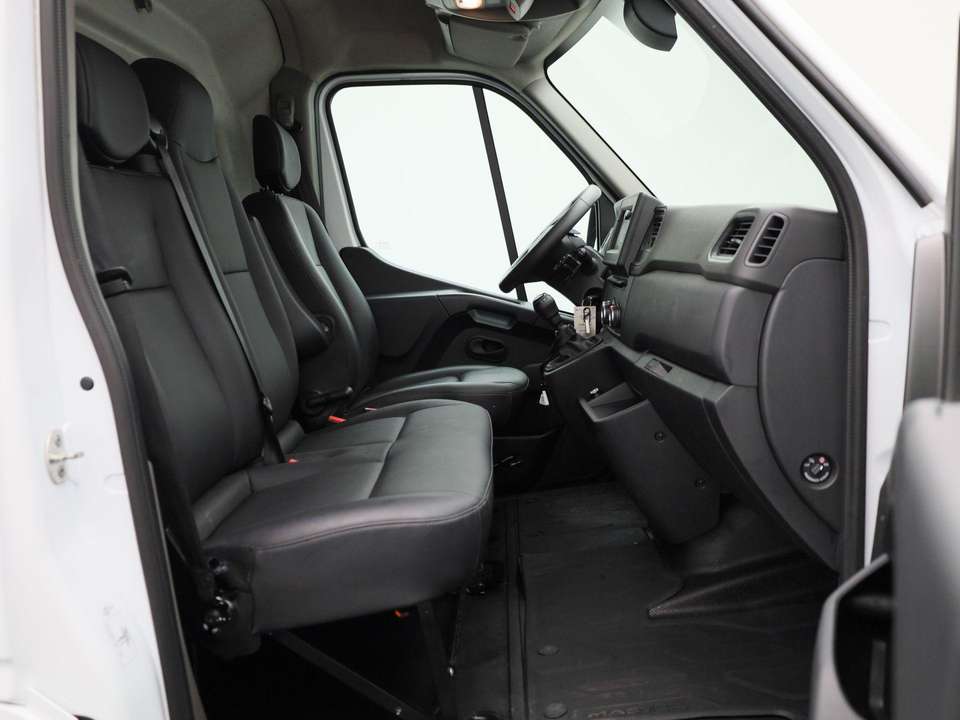 Renault Master - Imagem 12