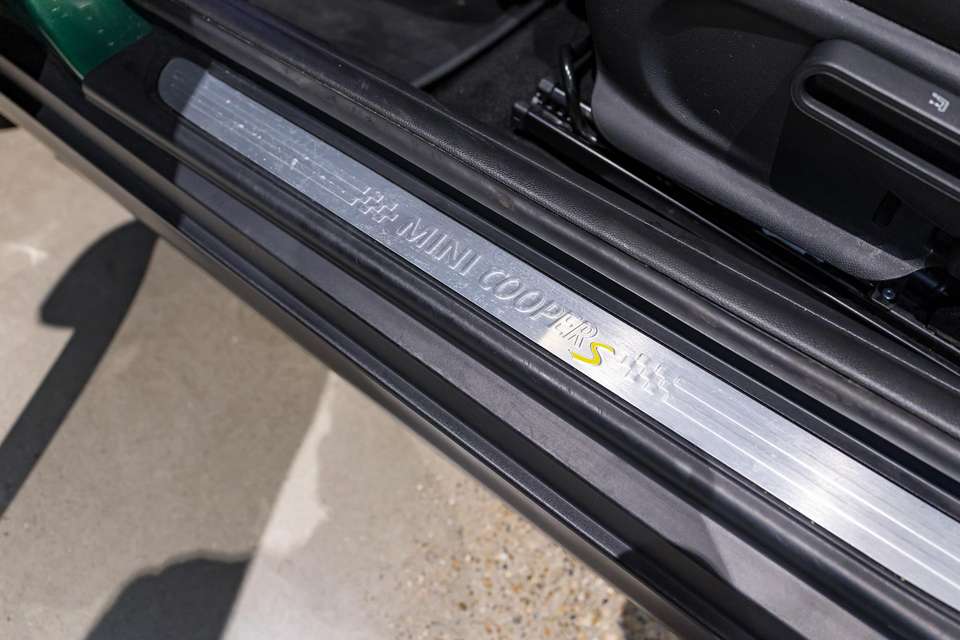 MINI Cooper SE - Imagem 14