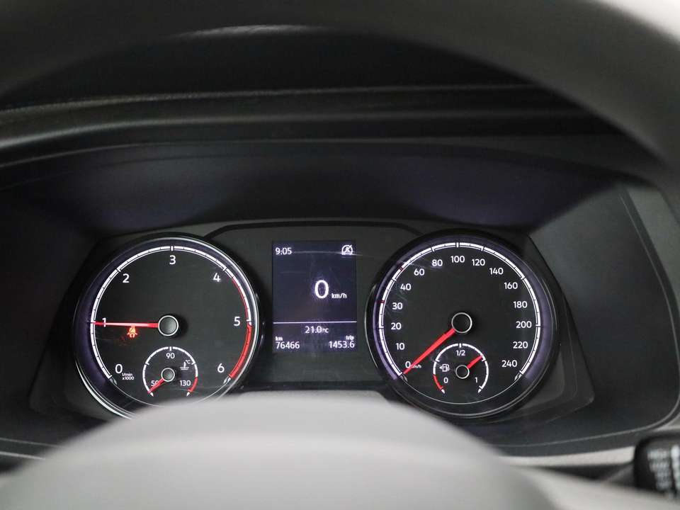 Volkswagen Transporter - Imagem 8