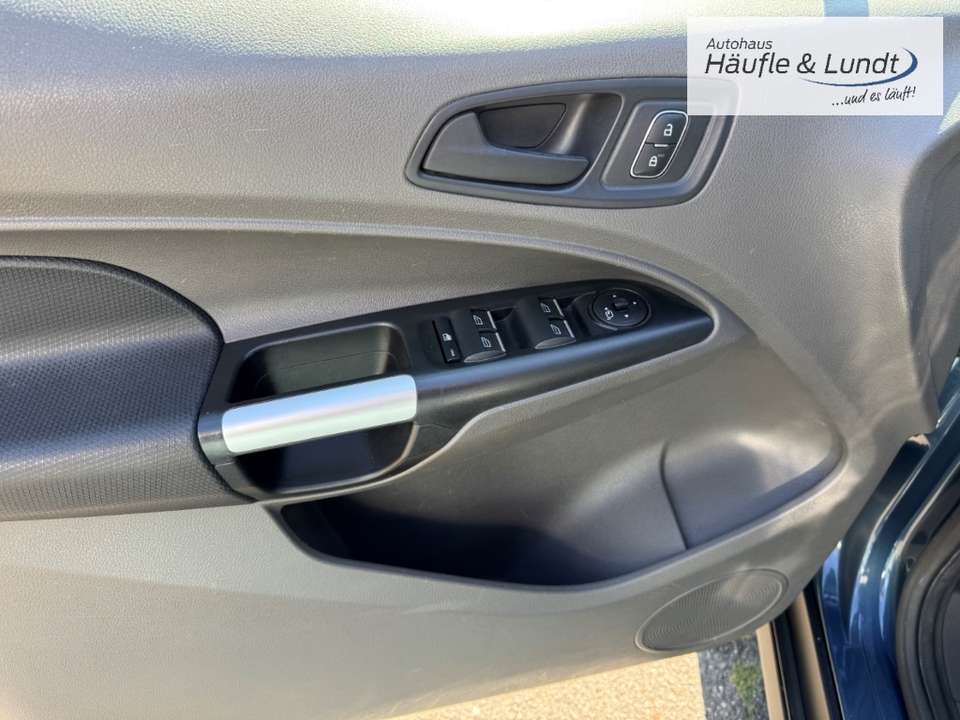 Ford Grand Tourneo - Imagem 8