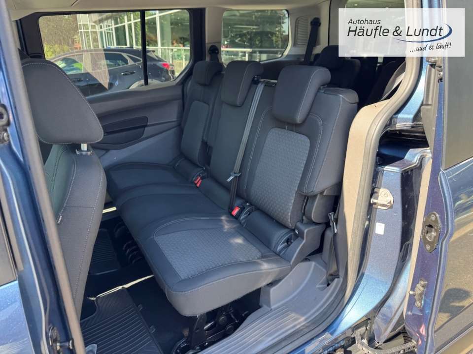 Ford Grand Tourneo - Imagem 11