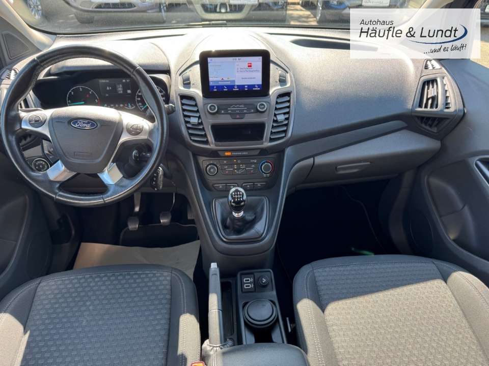 Ford Grand Tourneo - Imagem 13