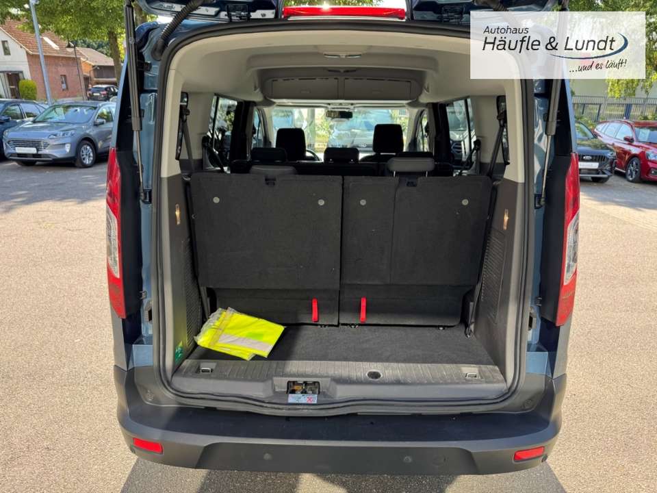 Ford Grand Tourneo - Imagem 14