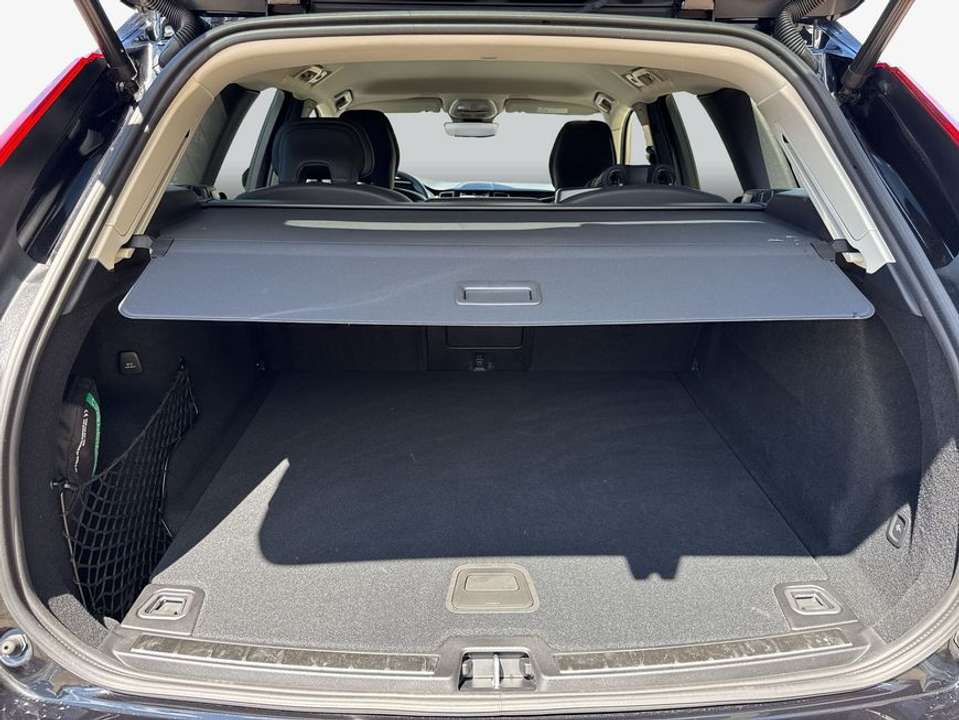 Volvo XC60 - Imagem 8