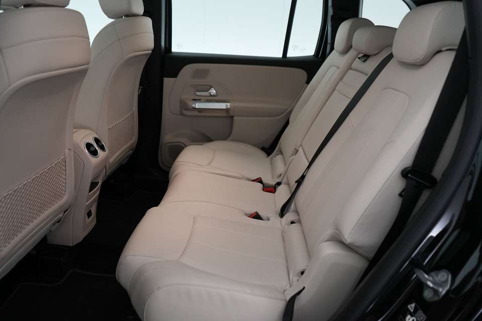 Mercedes-Benz GLB 200 - Imagem 14