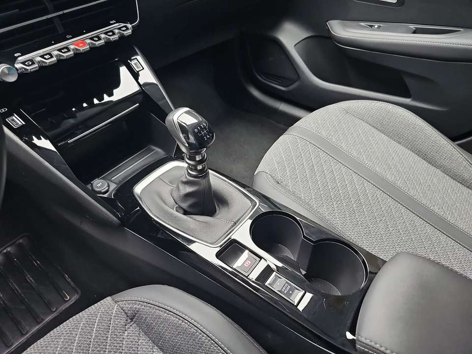 Peugeot 208 - Imagem 13