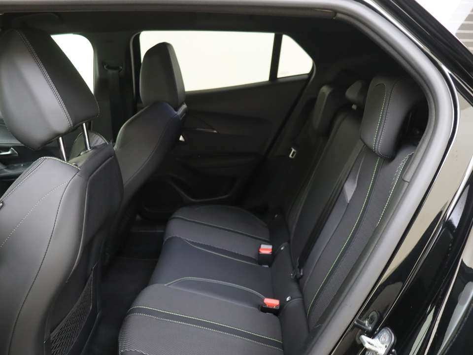 Peugeot e-2008 - Imagem 12