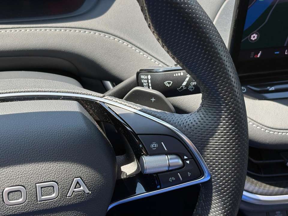 Skoda Enyaq - Imagem 11