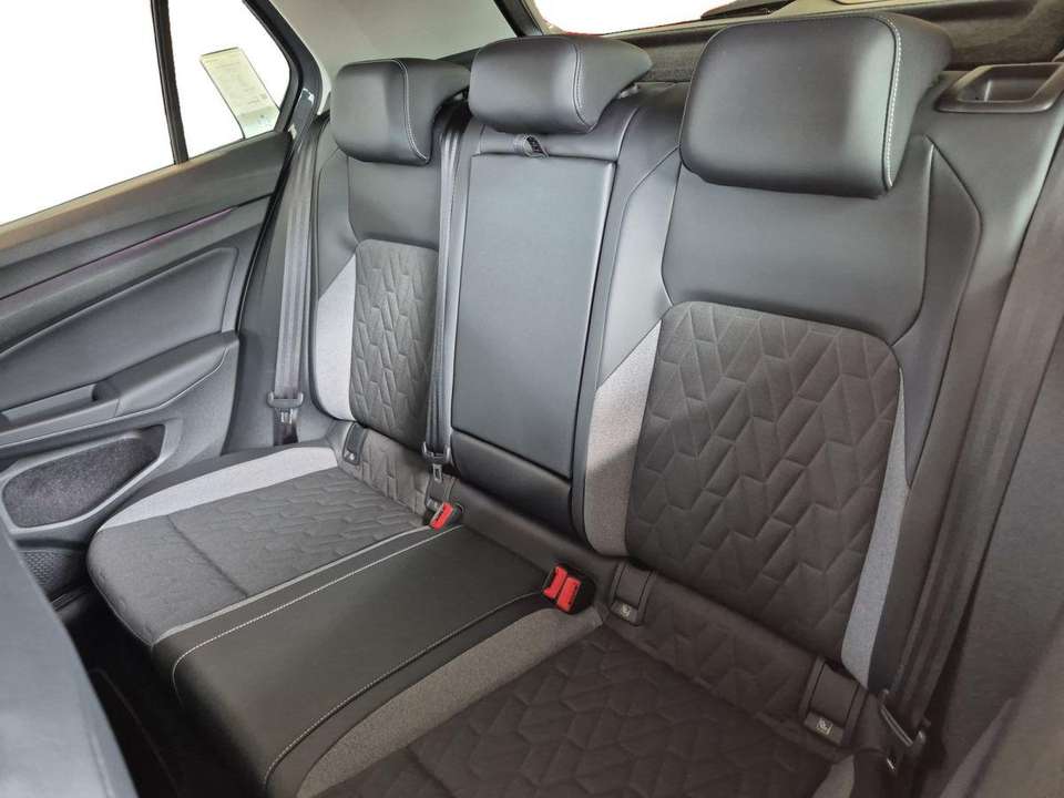 Volkswagen Golf - Imagem 14