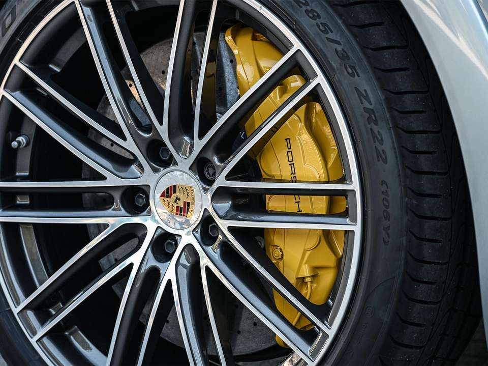Porsche Cayenne - Imagem 9