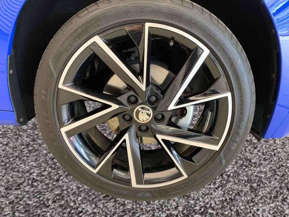 Skoda Kamiq - Imagem 4