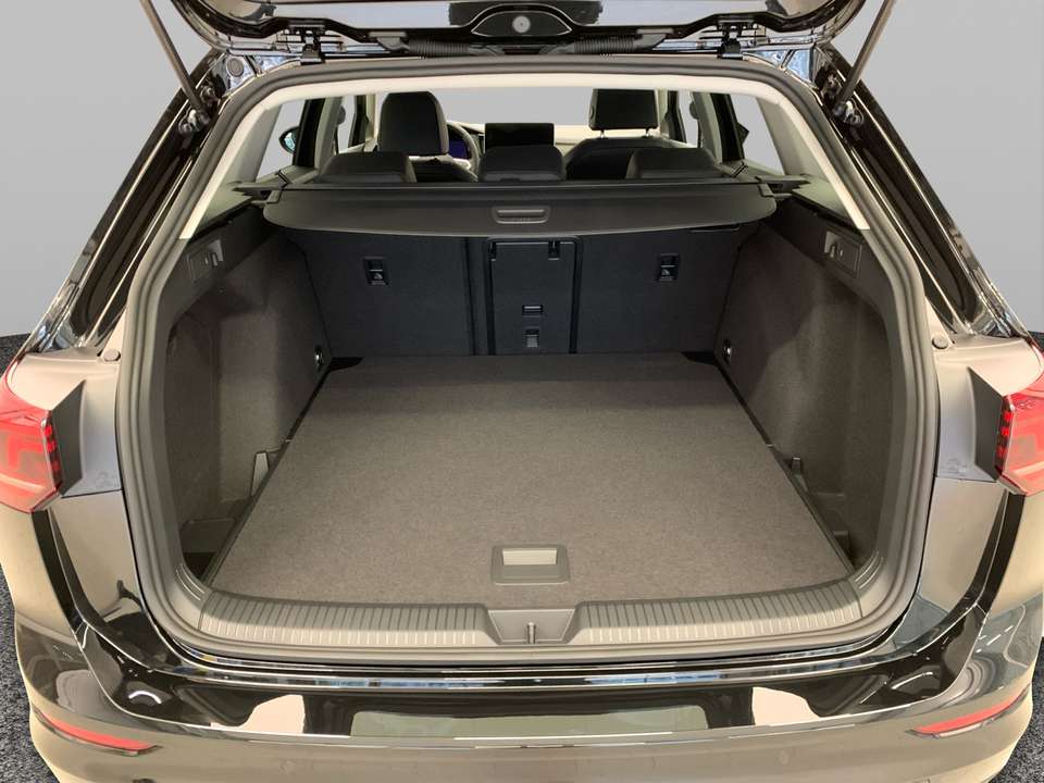 Volkswagen Golf Variant - Imagem 9