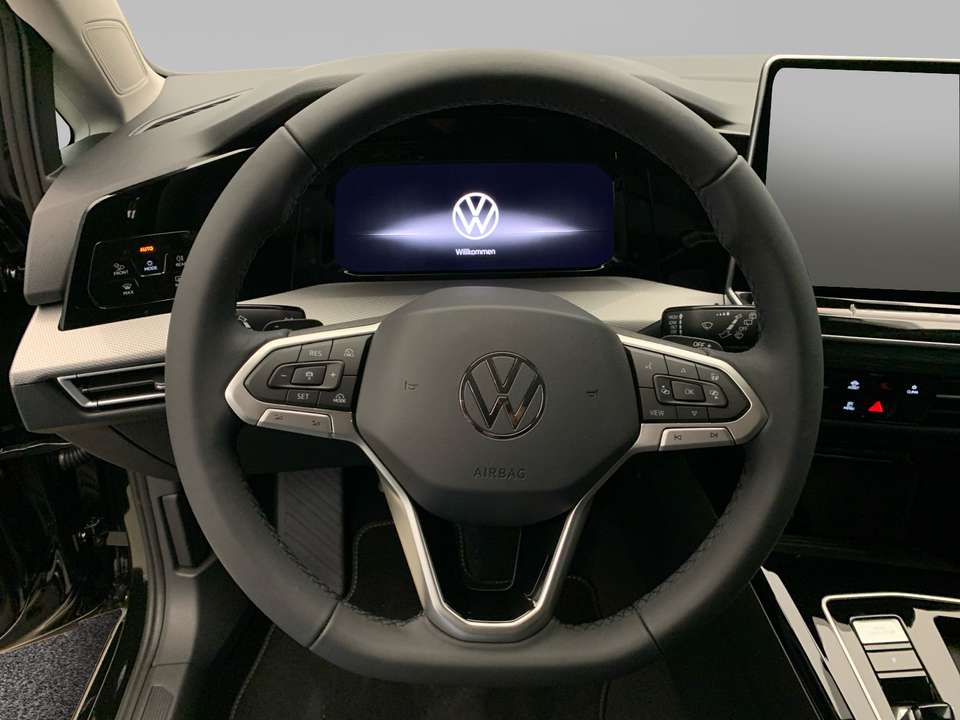 Volkswagen Golf Variant - Imagem 13