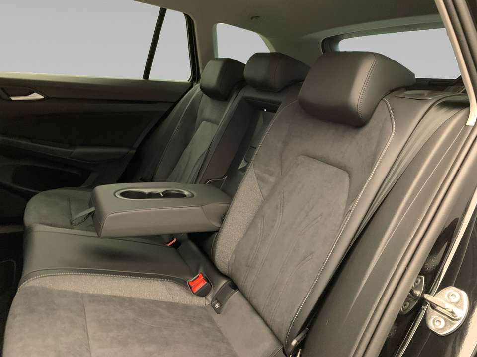 Volkswagen Golf Variant - Imagem 14