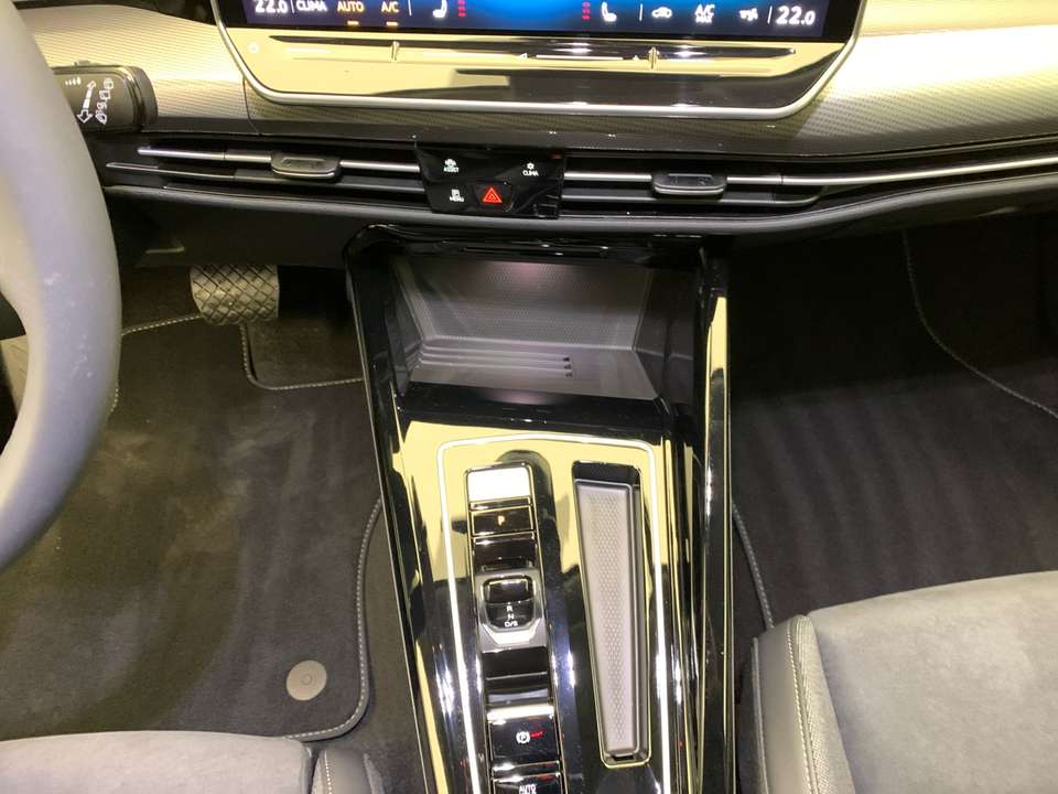 Volkswagen Golf Variant - Imagem 15