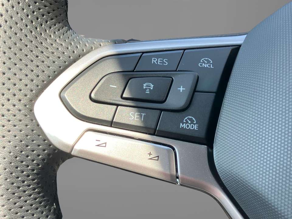 Volkswagen Golf - Imagem 12
