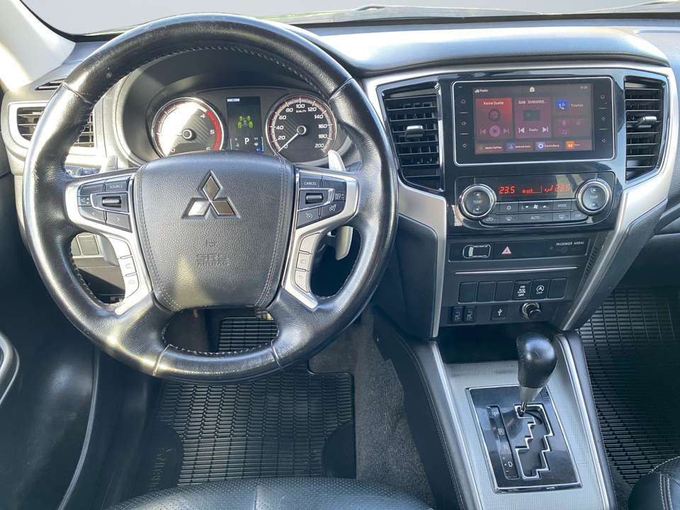 Mitsubishi L200 - Imagem 7