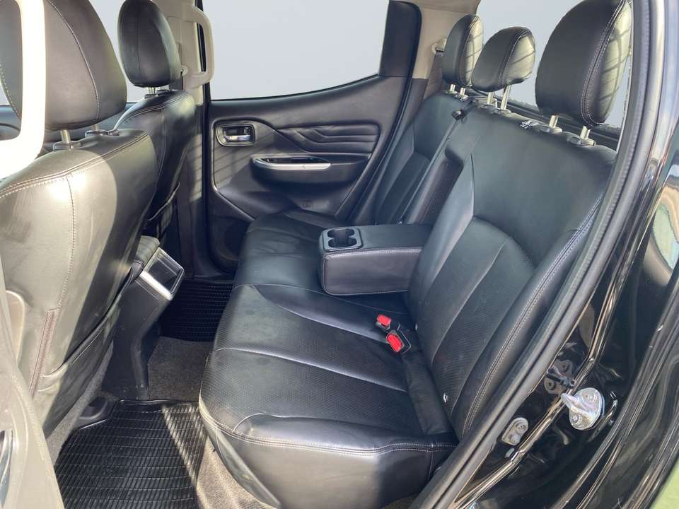 Mitsubishi L200 - Imagem 10